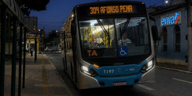 Cidade passa a ter 13 linhas de ônibus operando 24 horas